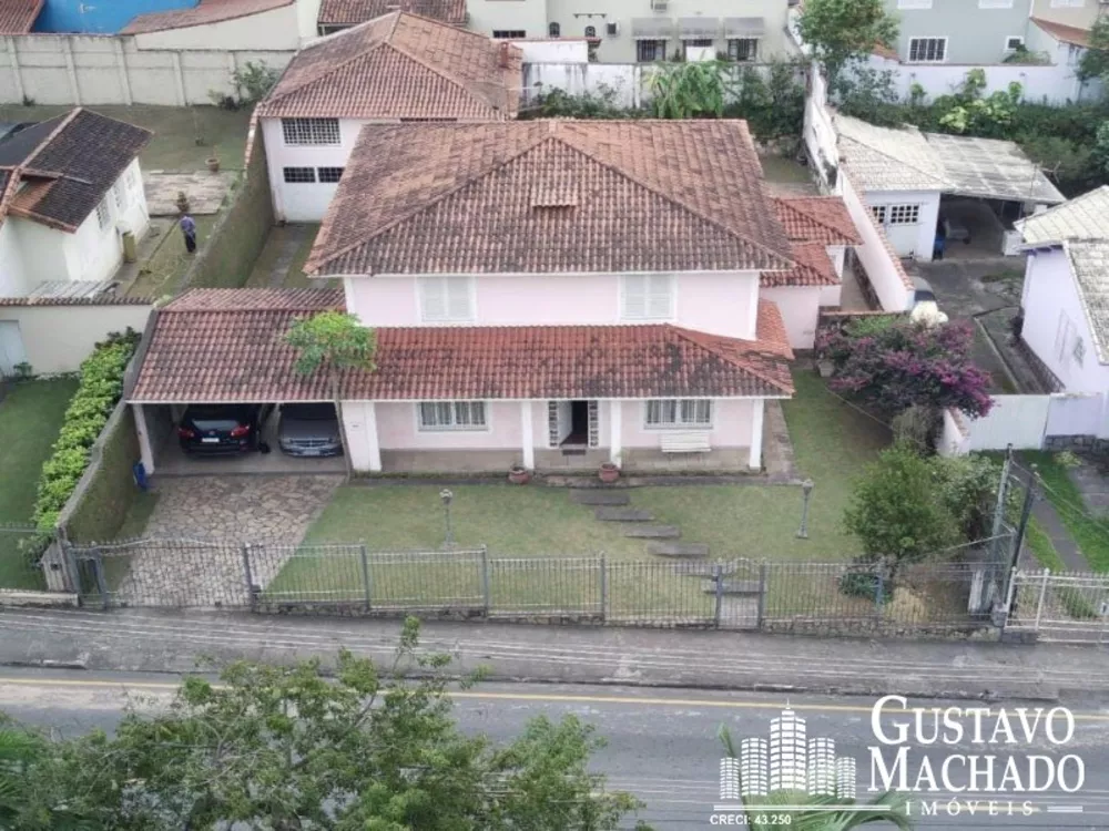 Casa à venda com 4 quartos, 490m² - Foto 1