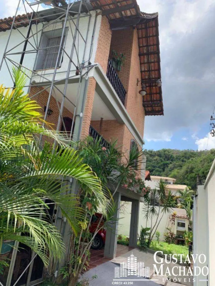 Casa, 3 quartos, 330 m² - Foto 1