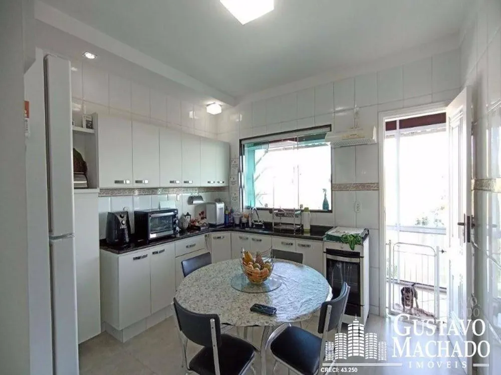 Casa, 3 quartos, 270 m² - Foto 20
