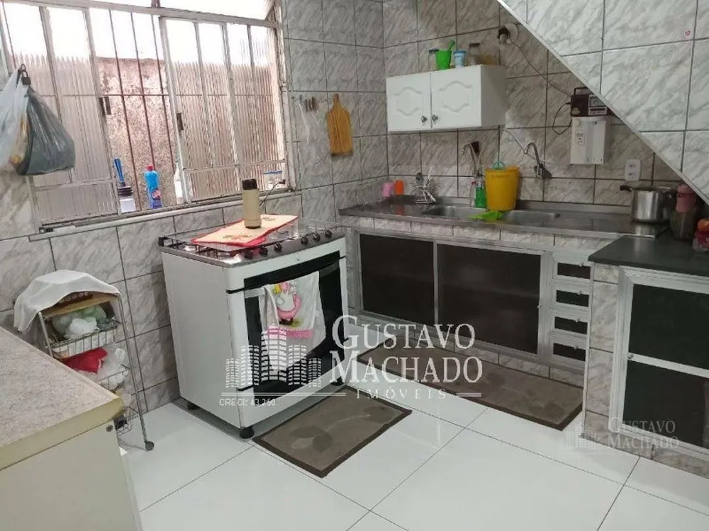 Casa, 3 quartos, 238 m² - Foto 3