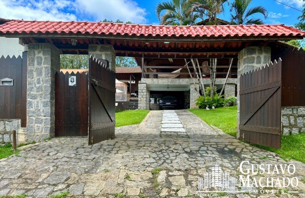 Casa, 3 quartos, 330 m² - Foto 1