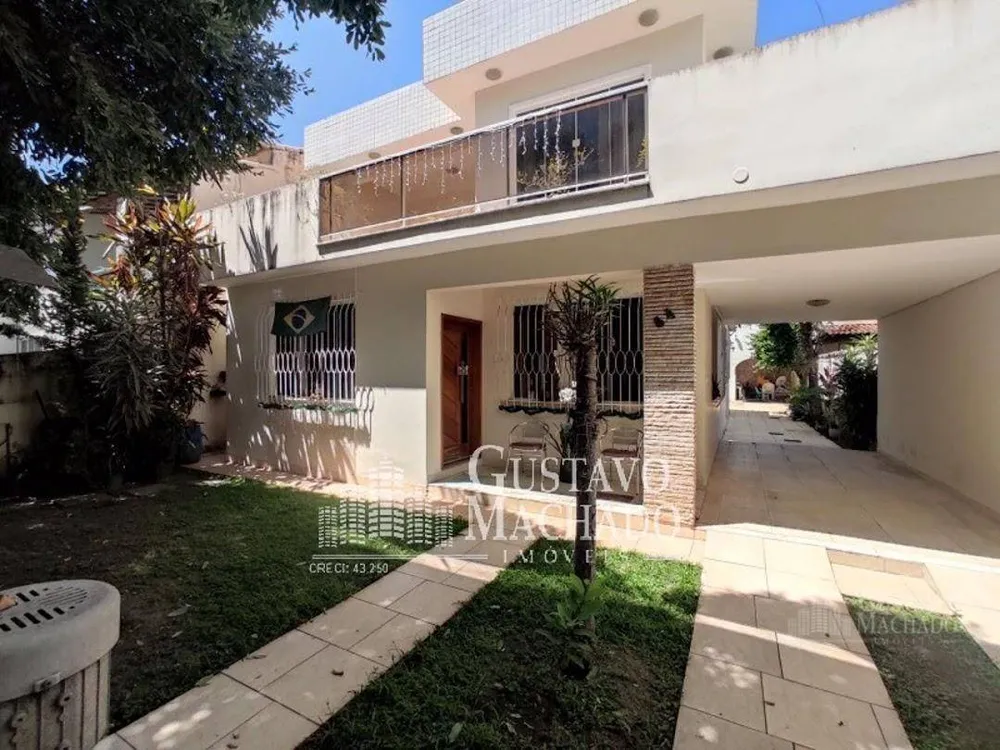 Casa, 4 quartos, 243 m² - Foto 1