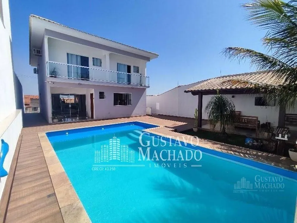 Casa, 4 quartos, 248 m² - Foto 1