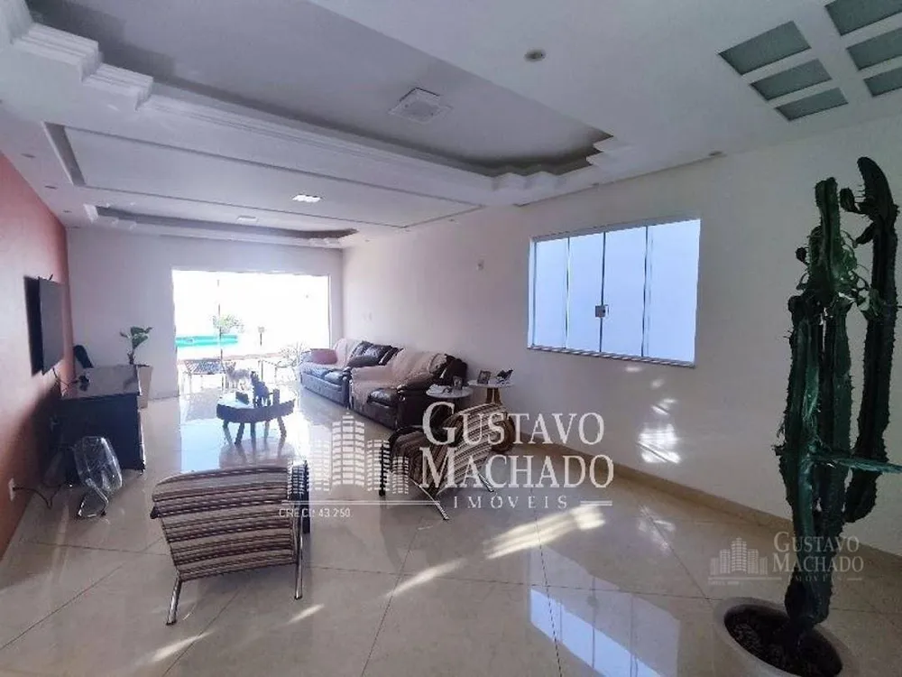 Casa, 4 quartos, 248 m² - Foto 3