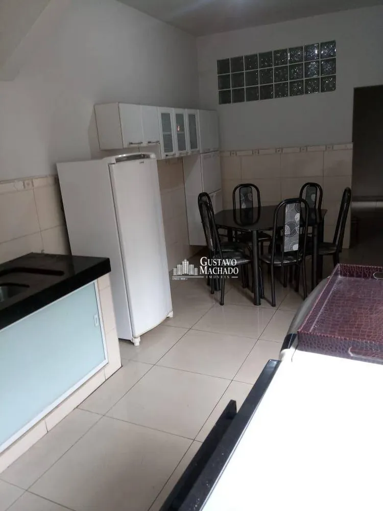 Casa, 3 quartos, 229 m² - Foto 11