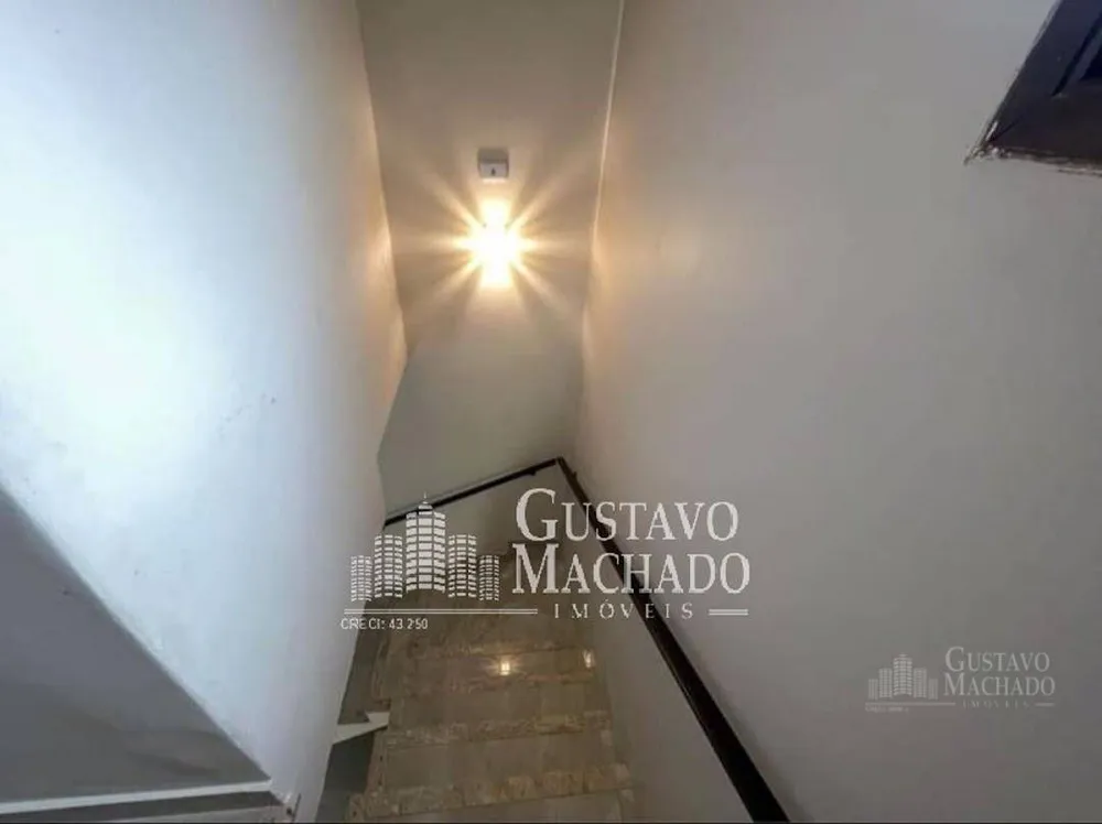 Casa, 3 quartos, 284 m² - Foto 1