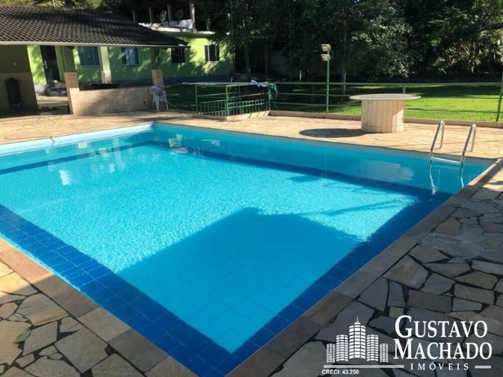Chácara à venda com 4 quartos, 150m² - Foto 1