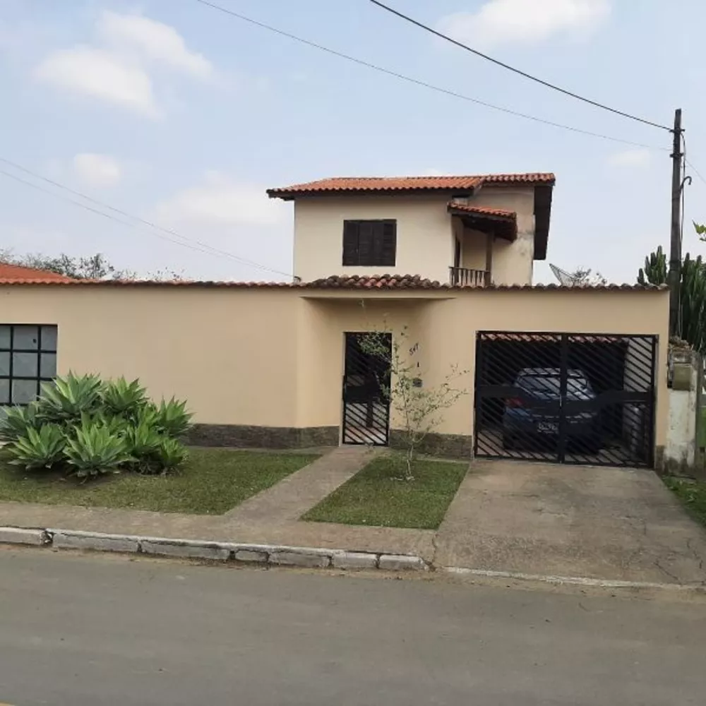 Casa à venda com 3 quartos, 140m² - Foto 1