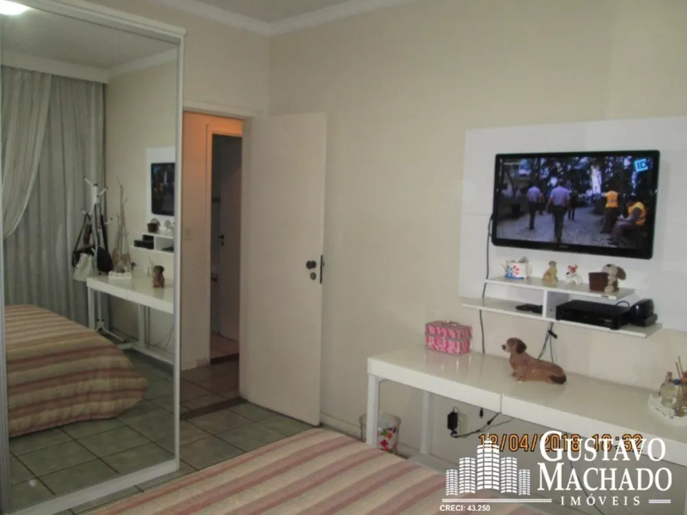 Apartamento à venda com 3 quartos, 153m² - Foto 2