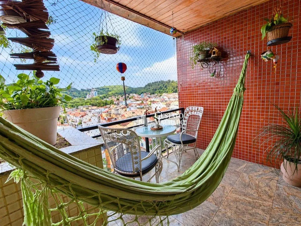 Apartamento, 3 quartos, 235 m² - Foto 1