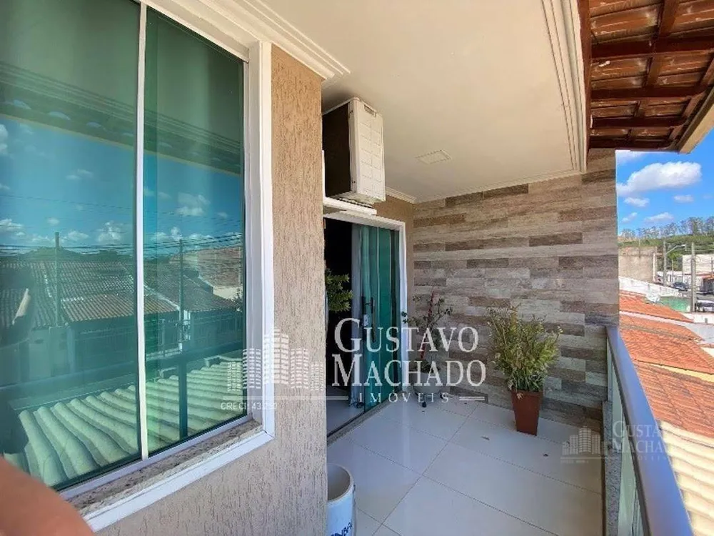 Casa, 4 quartos, 187 m² - Foto 1