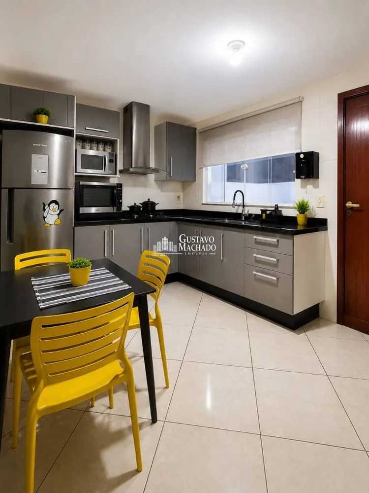 Casa, 3 quartos, 348 m² - Foto 2