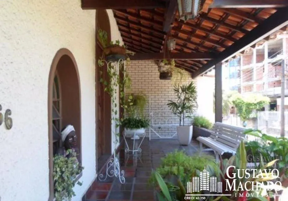 Casa, 4 quartos, 196 m² - Foto 1