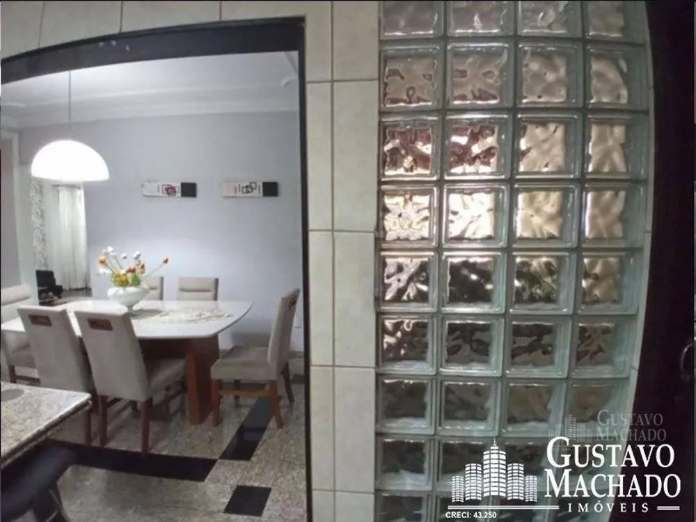 Casa, 3 quartos, 230 m² - Foto 13