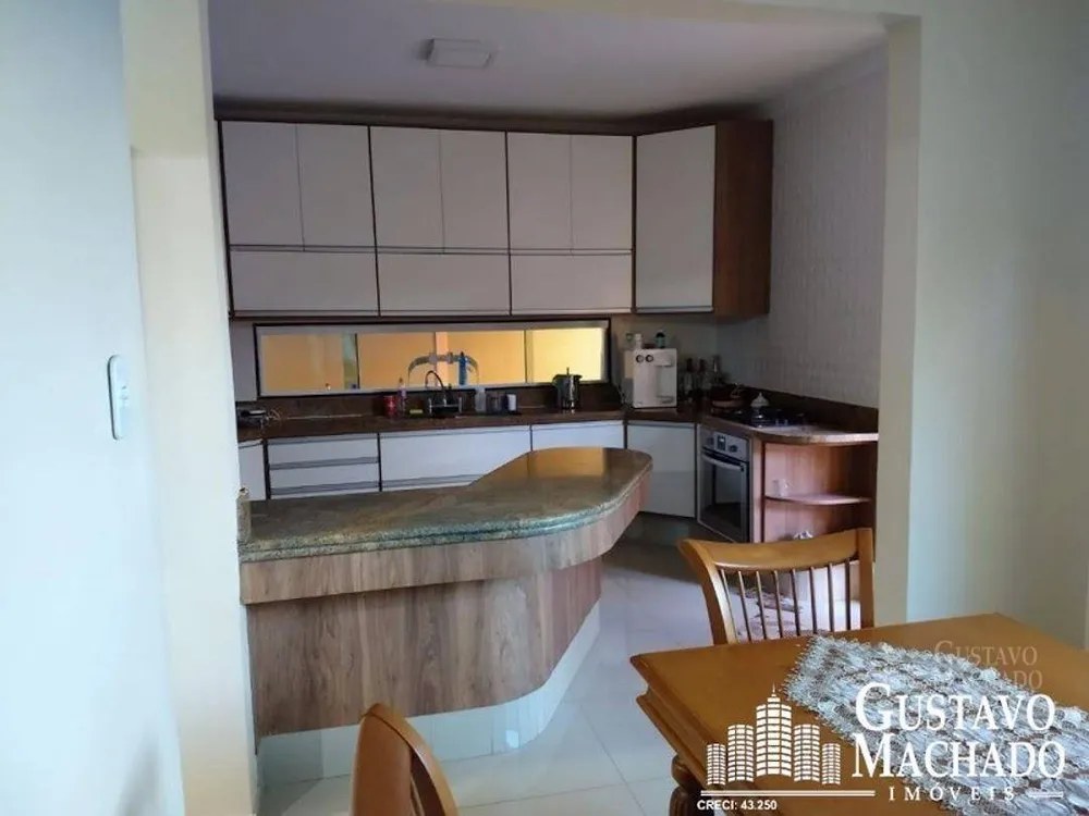 Casa, 3 quartos, 258 m² - Foto 5