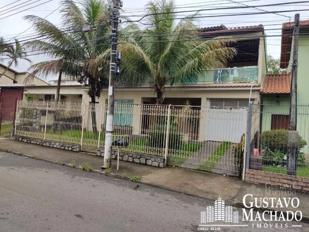 Casa, 3 quartos, 258 m² - Foto 1