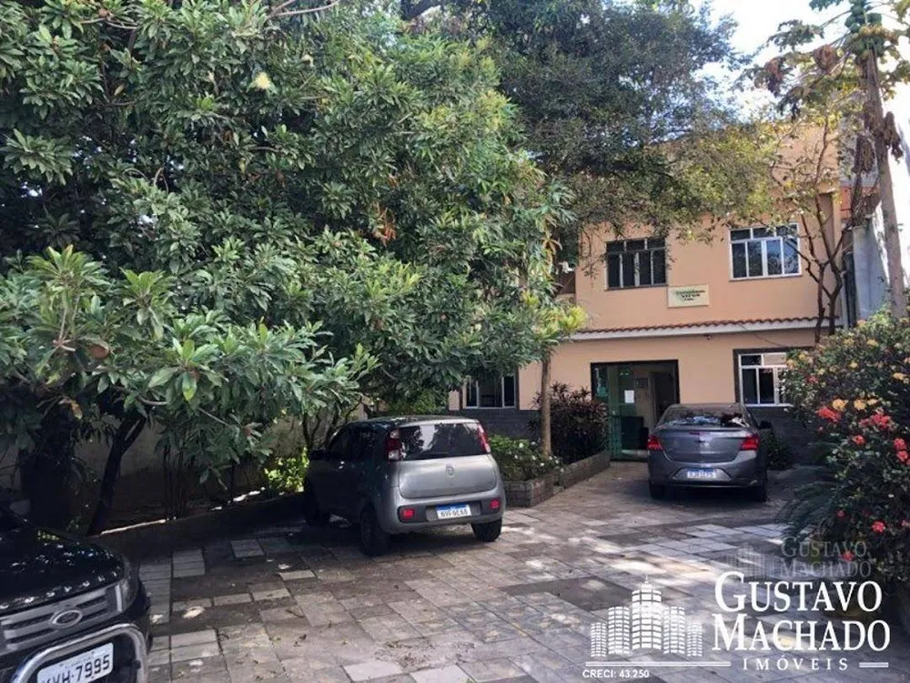 Casa, 5 quartos, 228 m² - Foto 1