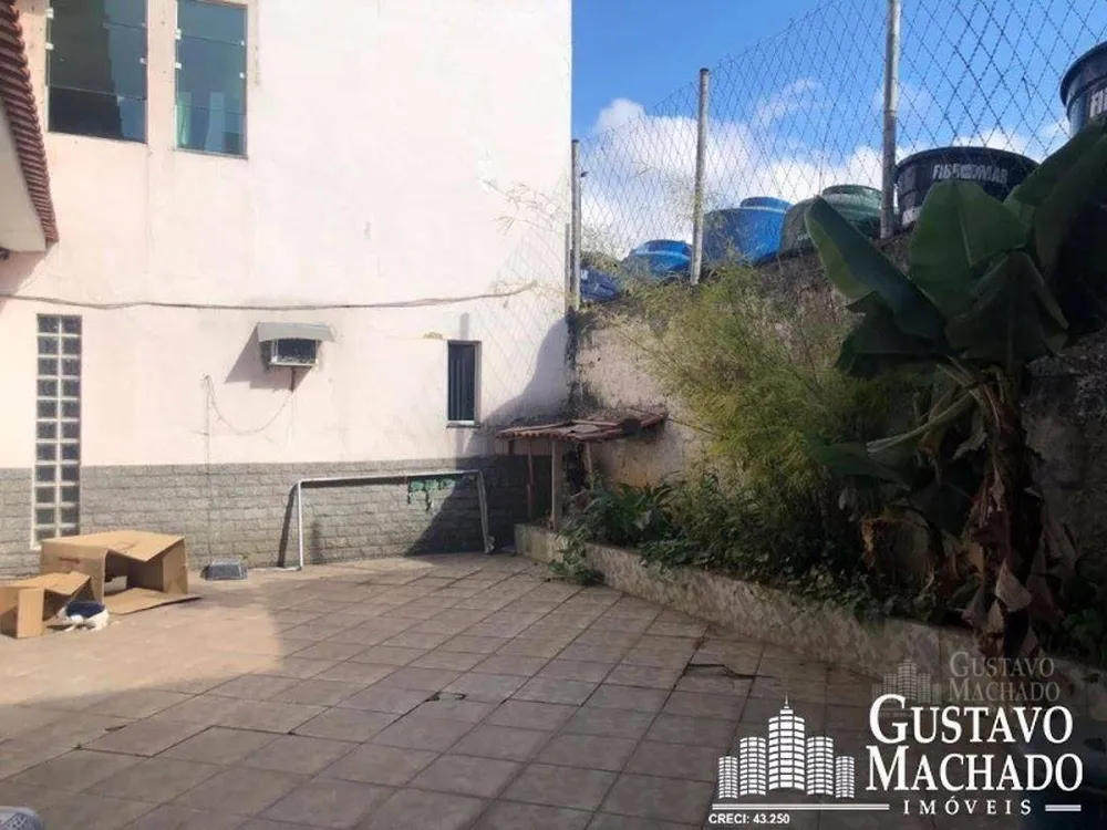 Casa, 5 quartos, 228 m² - Foto 4