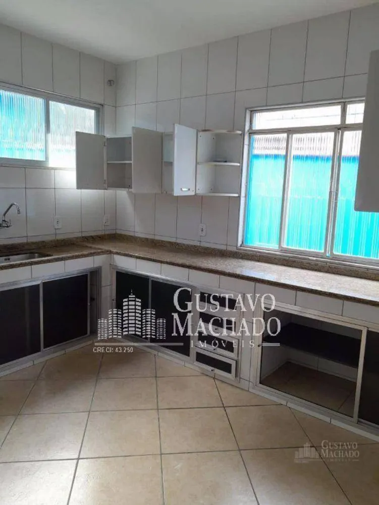 Casa, 3 quartos, 240 m² - Foto 3