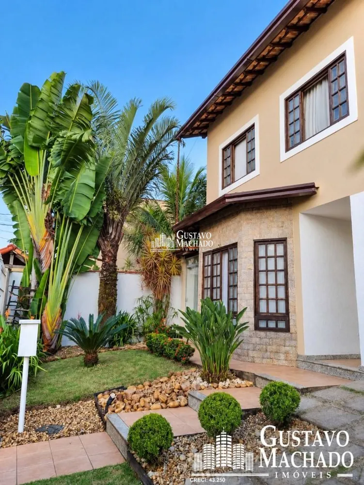 Casa, 3 quartos, 196 m² - Foto 1