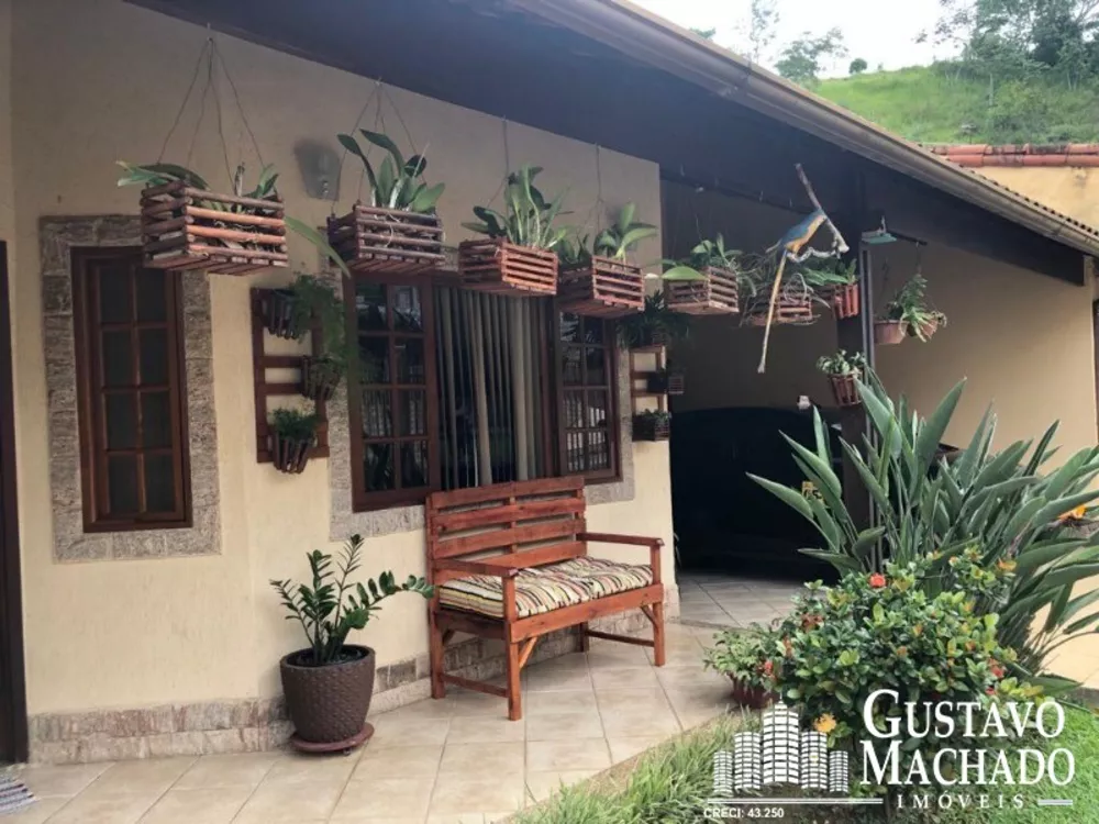 Casa, 3 quartos, 214 m² - Foto 1