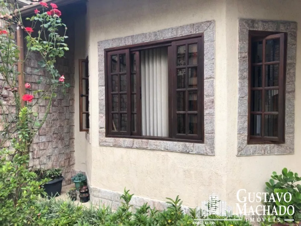 Casa, 3 quartos, 214 m² - Foto 2