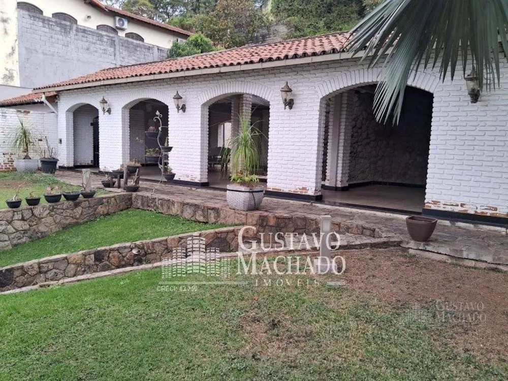 Casa, 3 quartos, 301 m² - Foto 1