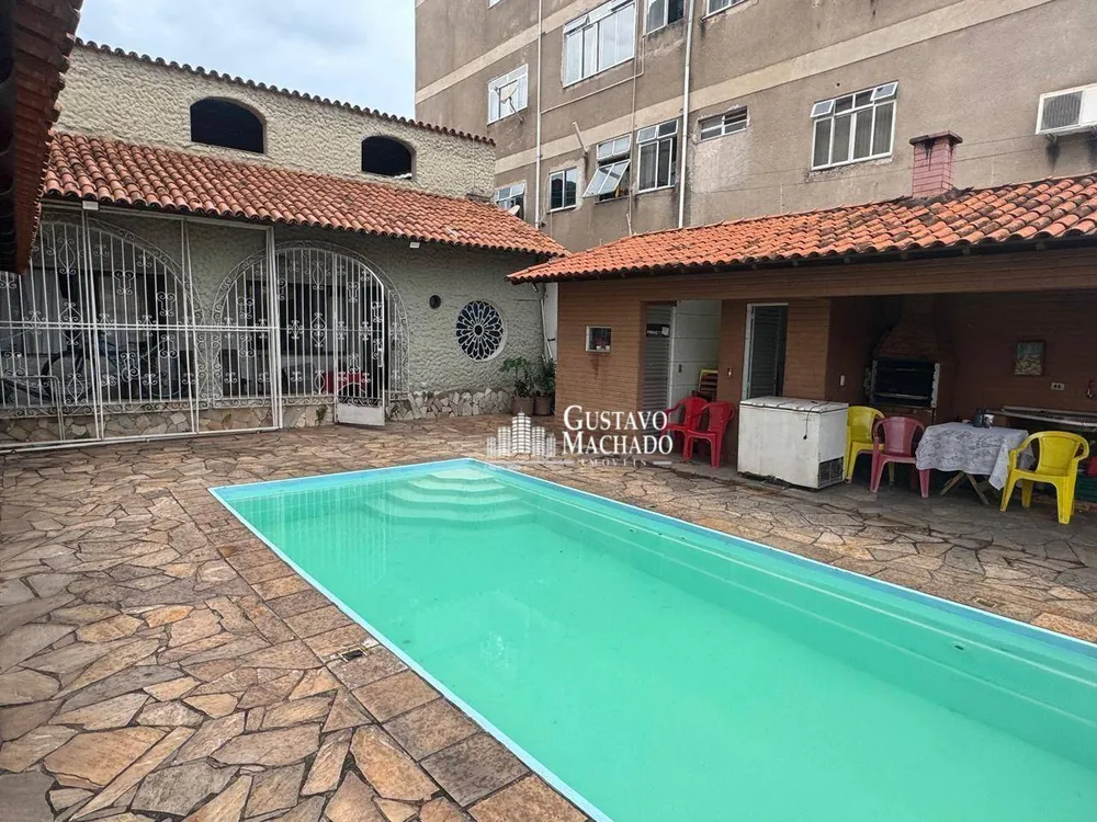 Casa, 5 quartos, 326 m² - Foto 1