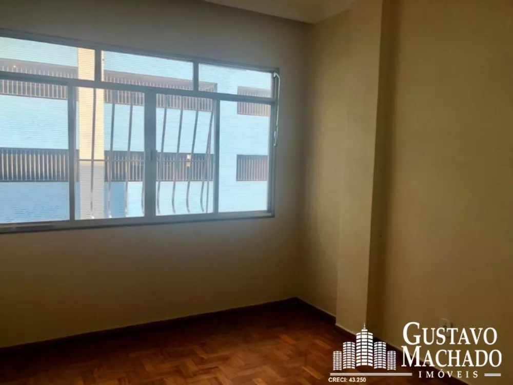 Apartamento à venda com 3 quartos, 98m² - Foto 3