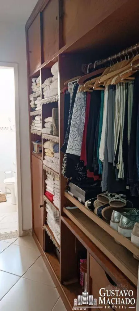 Casa, 3 quartos, 236 m² - Foto 8