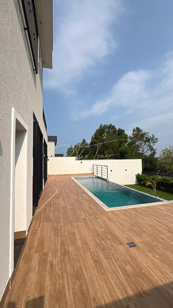 Casa de Condomínio à venda com 5 quartos, 400m² - Foto 3