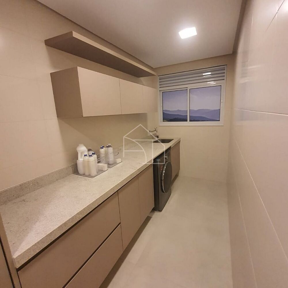 Apartamento à venda com 3 quartos, 150m² - Foto 4