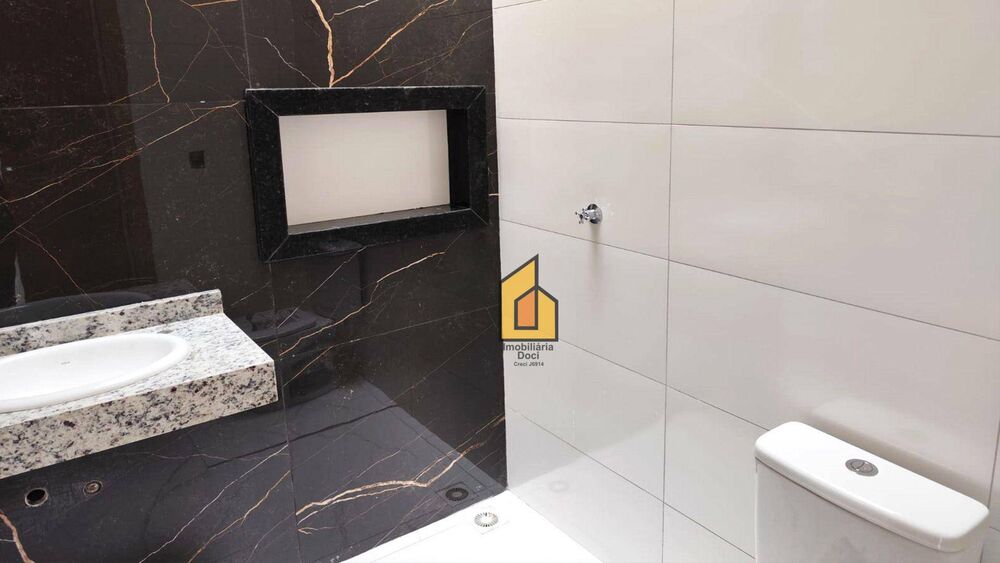 Casa à venda com 3 quartos, 67m² - Foto 4