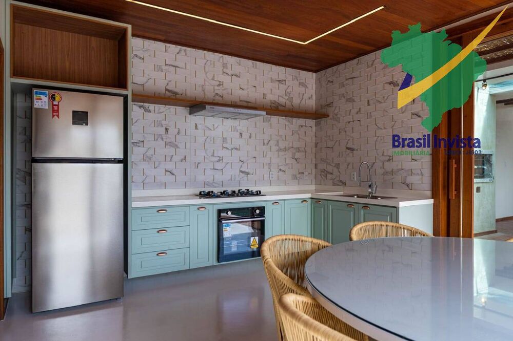 Casa à venda com 5 quartos, 202m² - Foto 5