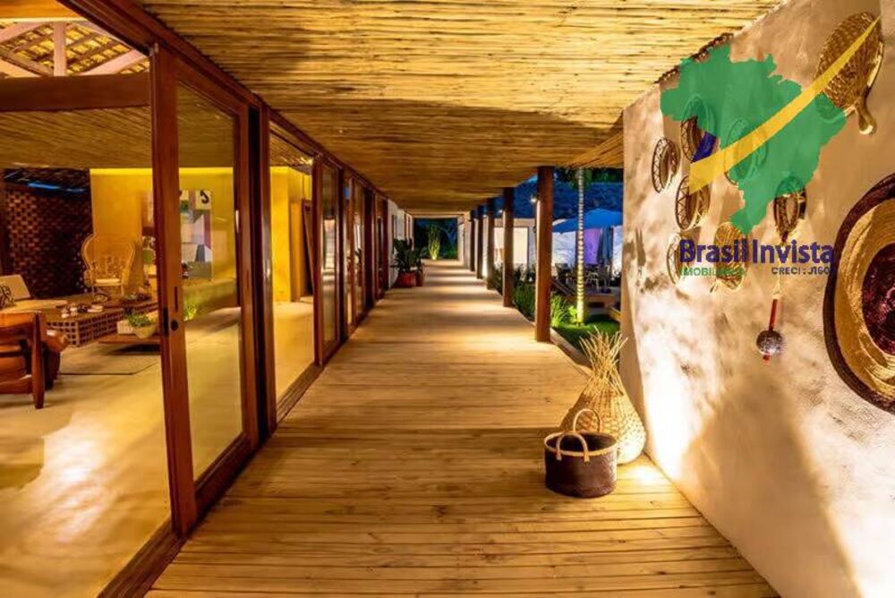 Casa à venda com 8 quartos, 750m² - Foto 12