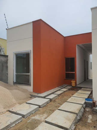 Casa à venda com 3 quartos, 73m² - Foto 1