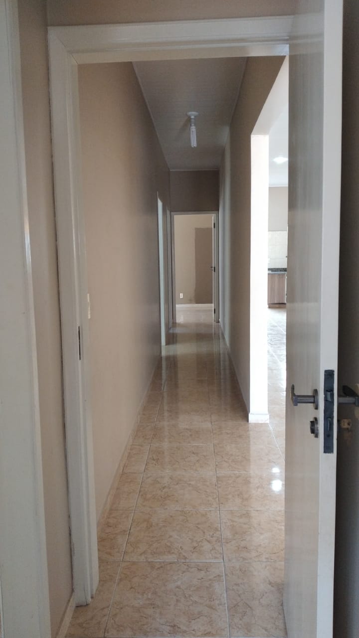 Casa à venda com 3 quartos, 170m² - Foto 4