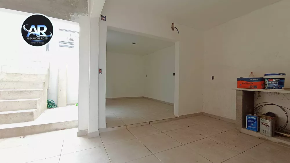 Casa à venda com 3 quartos, 170m² - Foto 4