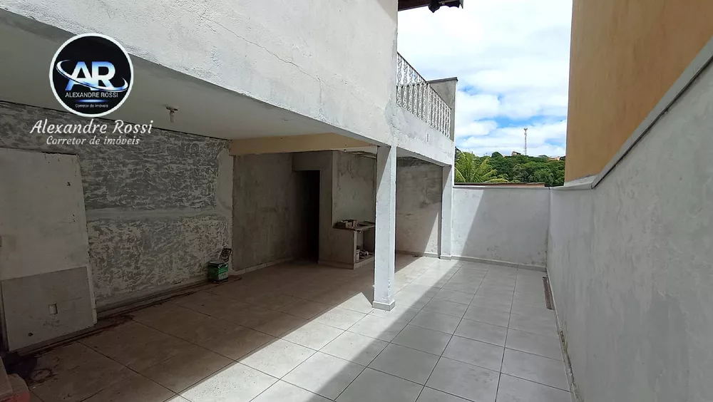 Casa à venda com 3 quartos, 170m² - Foto 1