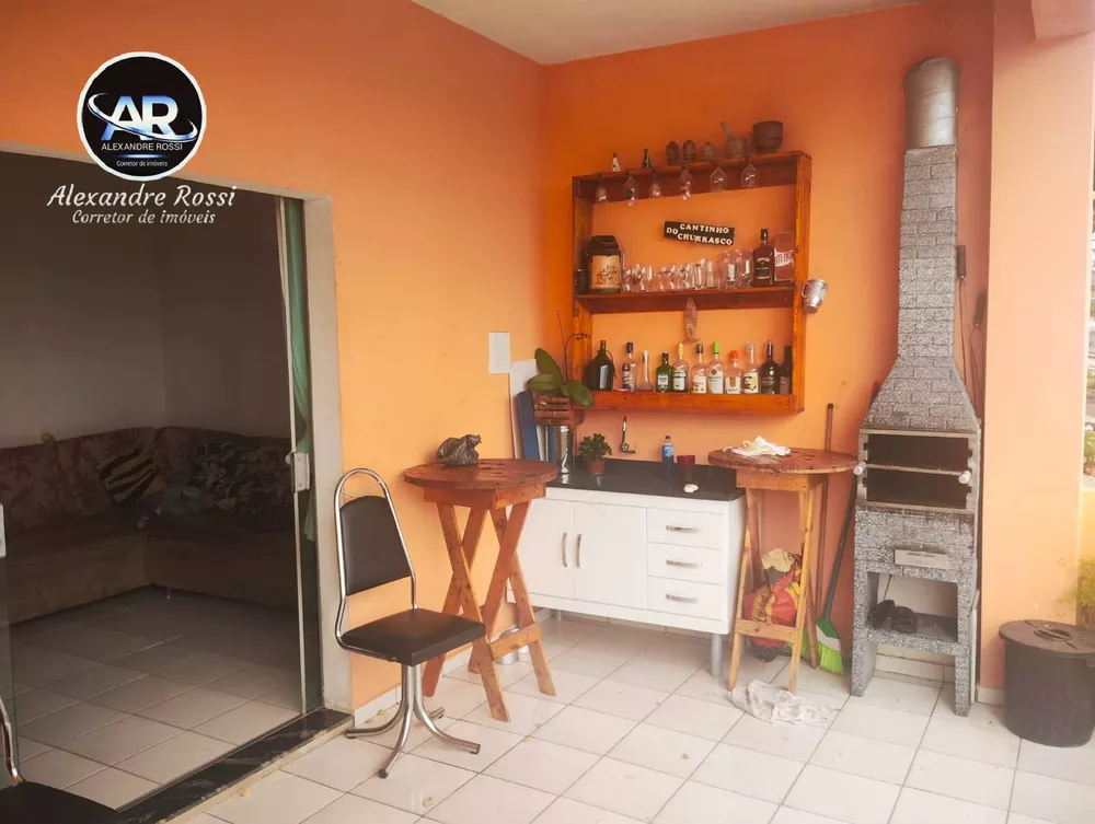 Casa à venda com 3 quartos, 100m² - Foto 2