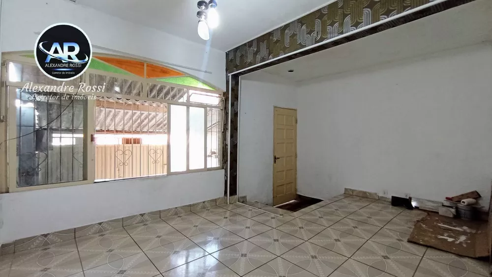 Casa à venda com 2 quartos, 75m² - Foto 2