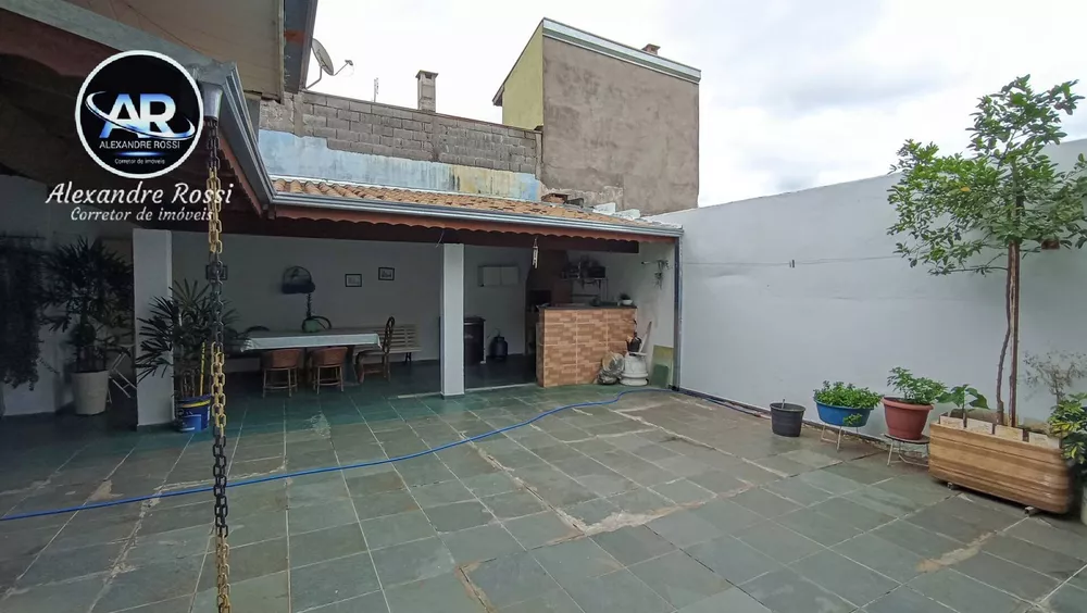 Casa à venda com 2 quartos, 179m² - Foto 3