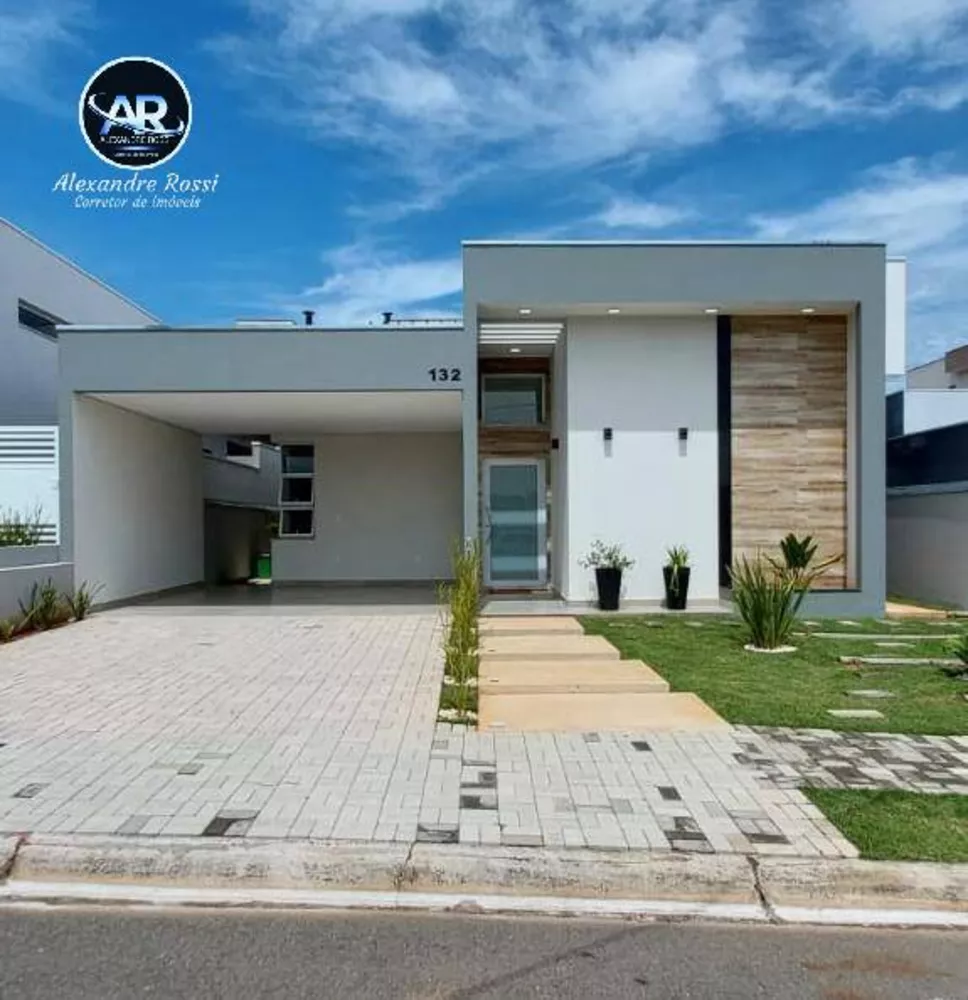 Casa de Condomínio à venda com 3 quartos, 300m² - Foto 1