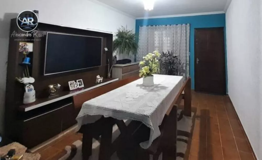 Casa à venda com 3 quartos, 100m² - Foto 4