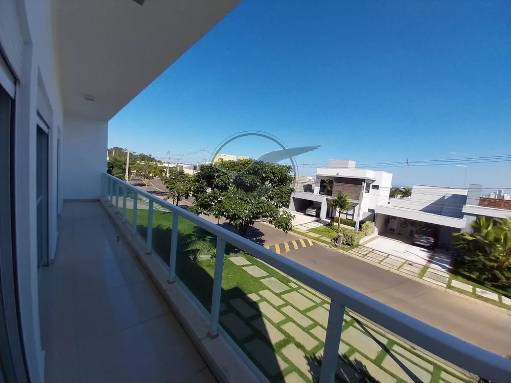 Casa de Condomínio à venda com 3 quartos, 300m² - Foto 4