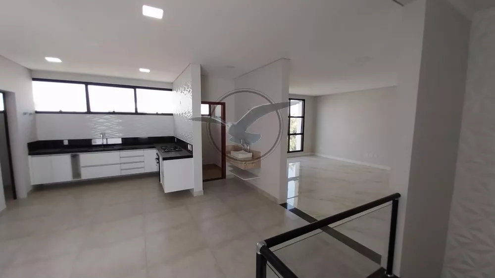 Casa de Condomínio à venda com 3 quartos, 300m² - Foto 1