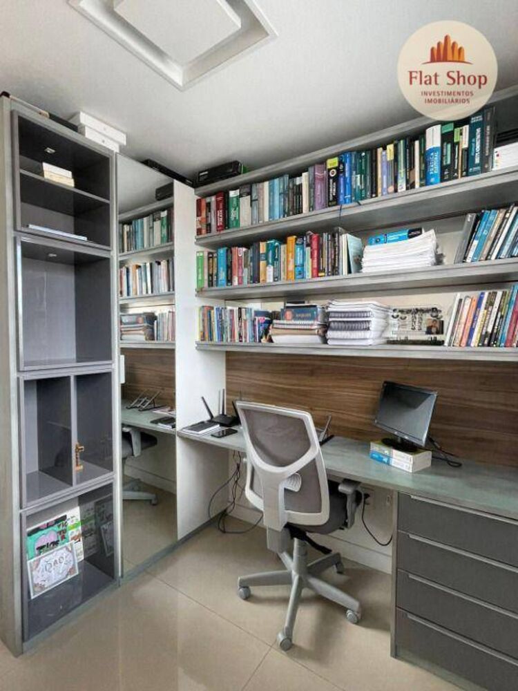 Apartamento à venda com 3 quartos, 156m² - Foto 9