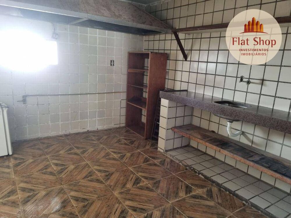 Casa à venda com 6 quartos, 460m² - Foto 25