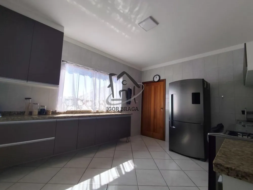 Casa, 3 quartos, 300 m² - Foto 14