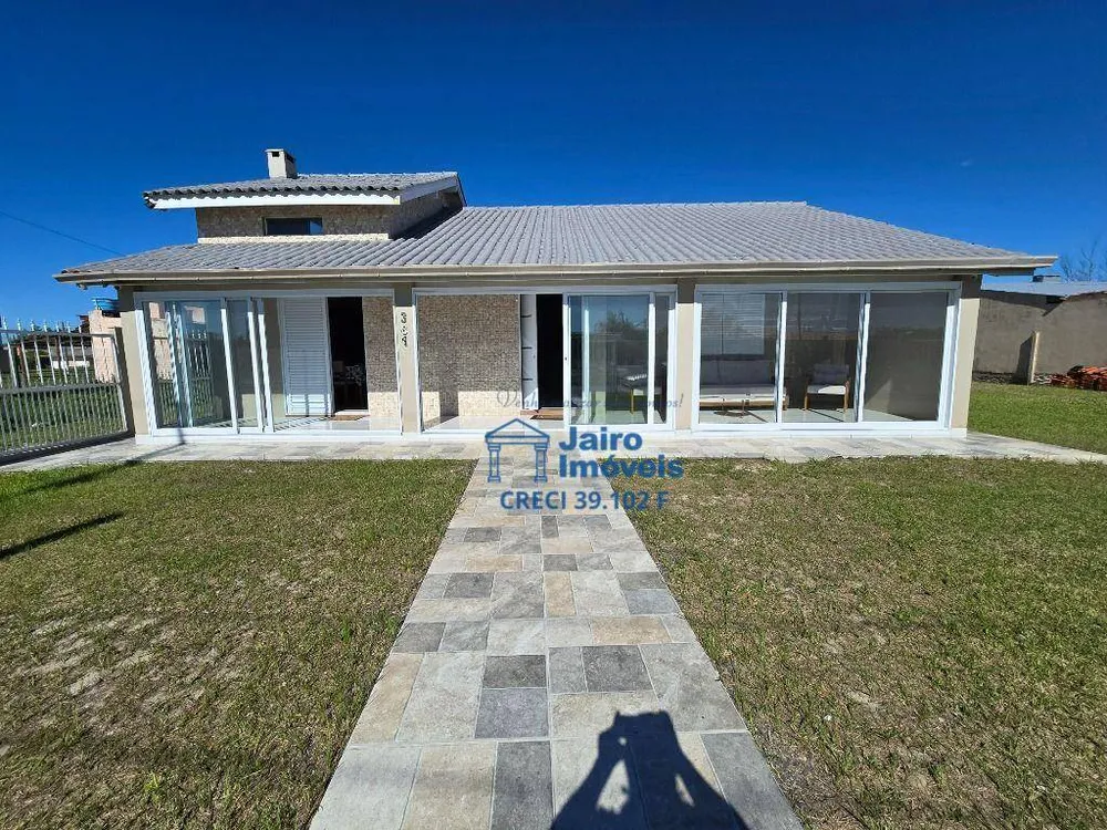 Casa, 4 quartos, 200 m² - Foto 1